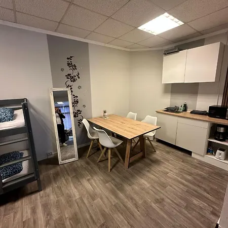 Monteuerzimmer Im Herzen Von *